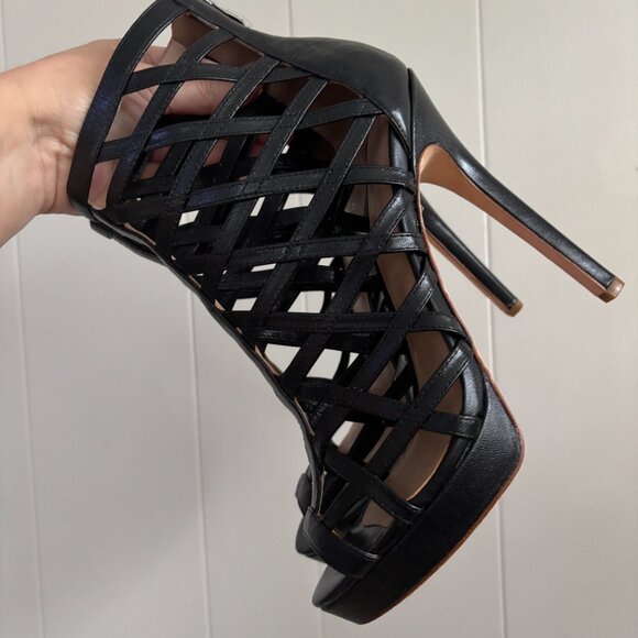 Nicole Miller Artelier 'Amelia' Caged Leather Platform Heels Black Size 7.5 - Picture 10 of 16